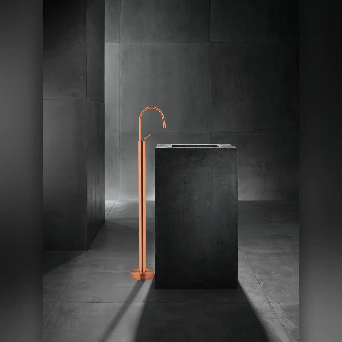 FLOOR STANDING FAUCET (BRUSHED ROSE GOLD) 128812